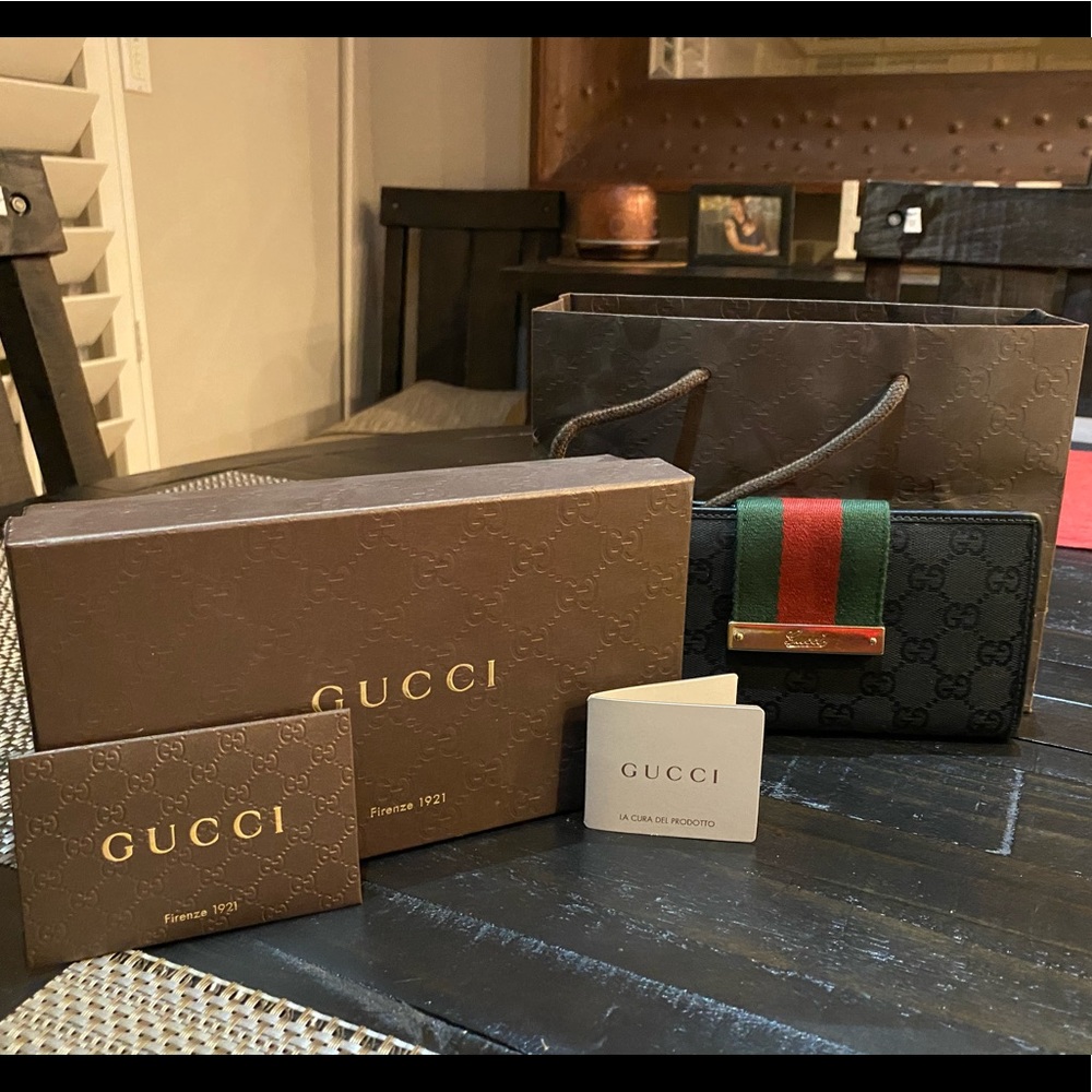 Gucci wallet